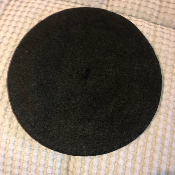 Vintage Wool Black French Beret - Picture 2 of 3